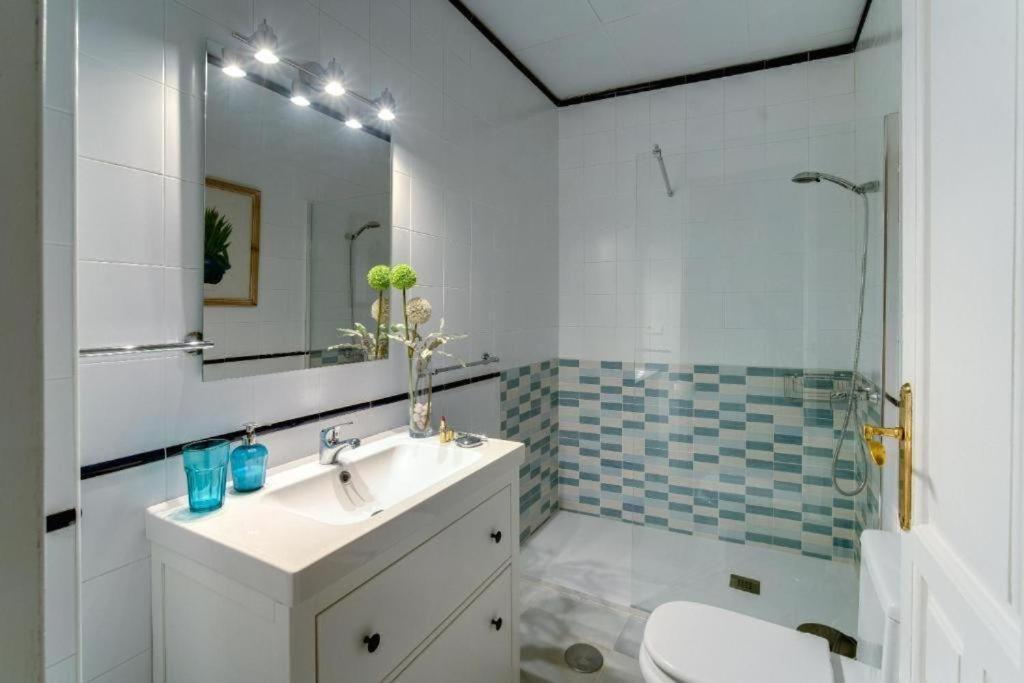 San Pablo Premium Suites Séville Extérieur photo